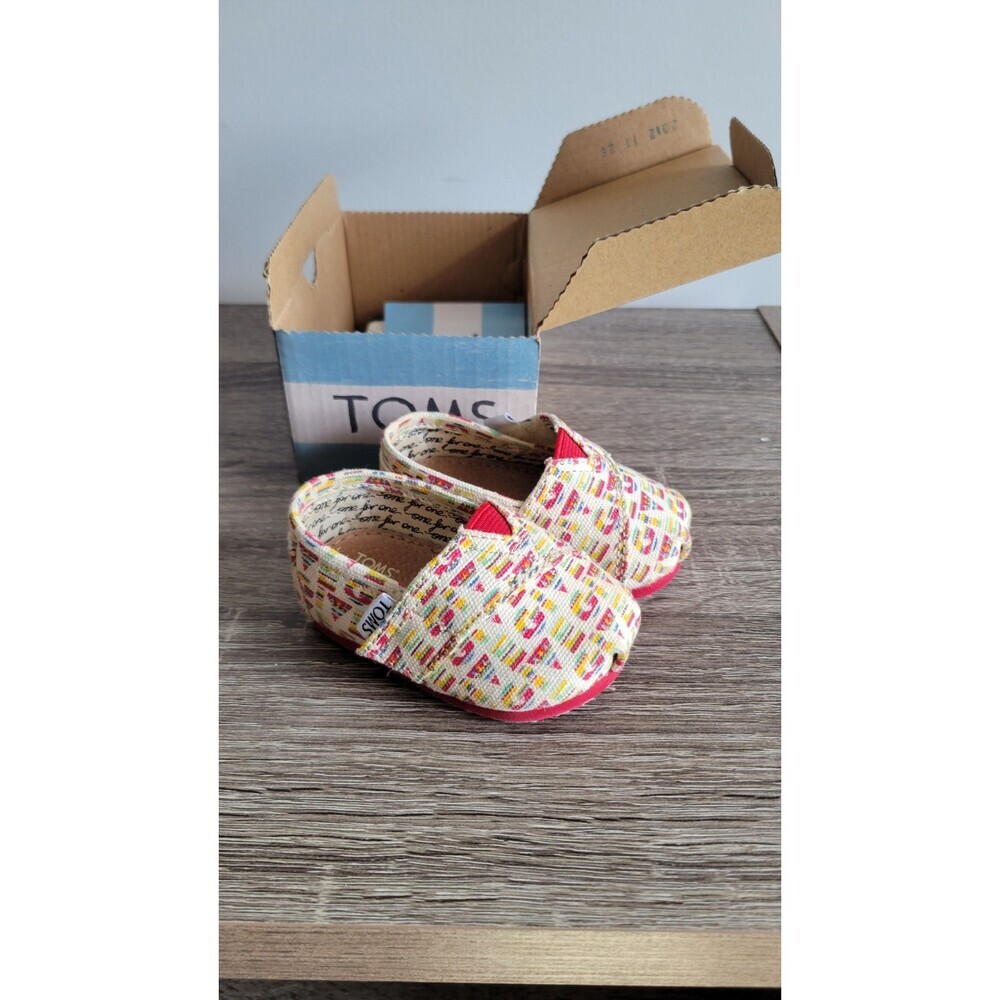 Tiny TOMS Toddler Girls Sz 3M Give Alpargata Loafer Shoes NWB